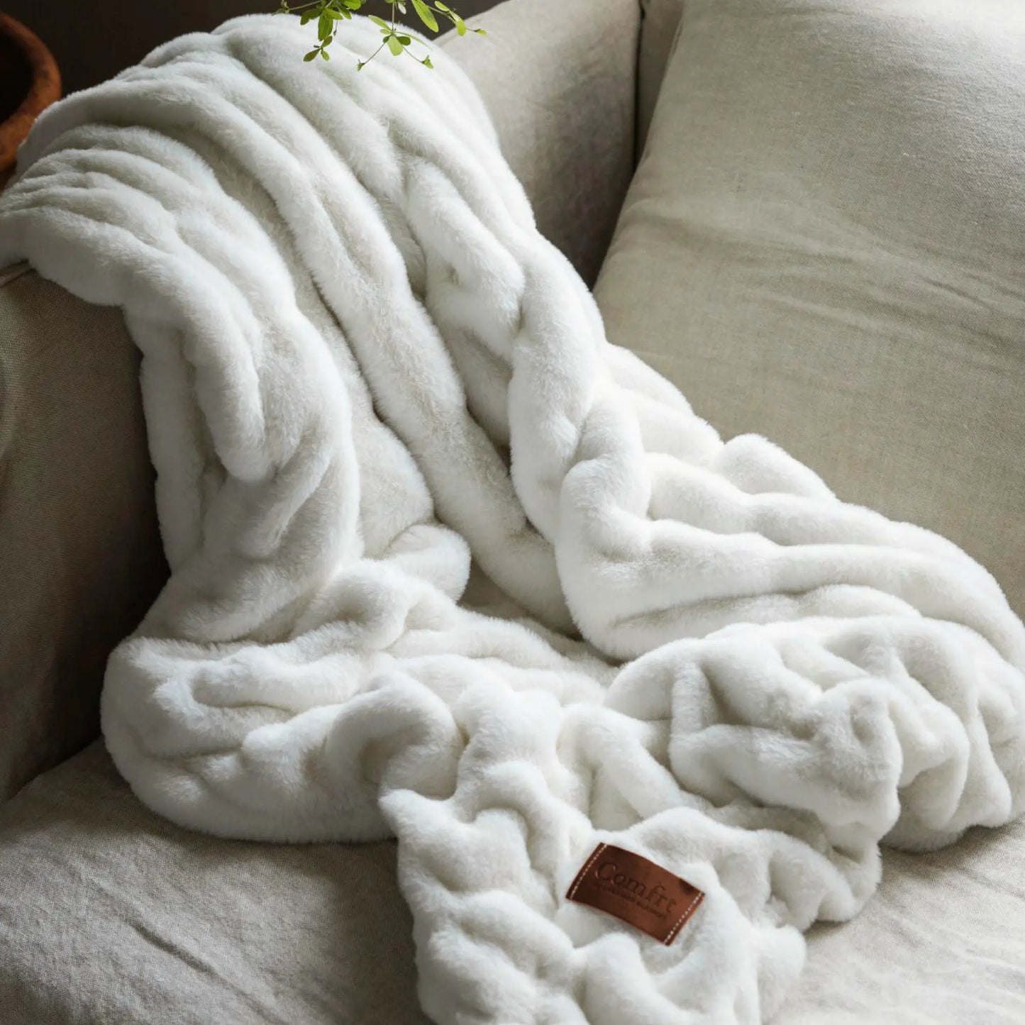 Comfrt | The Dreamer Blanket | Oversized, Cozy, Soft Warm Throw